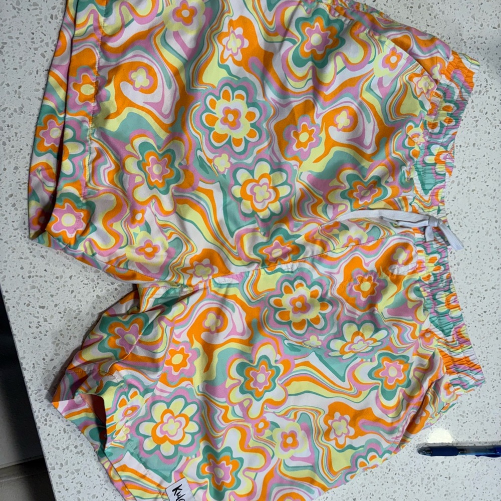 Kulani Kinis Retro Floral Athletic Shorts